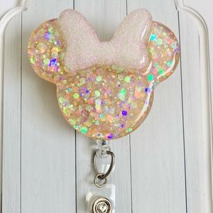 Minnie Mouse Badge Reel with Swivel Alligator Clip